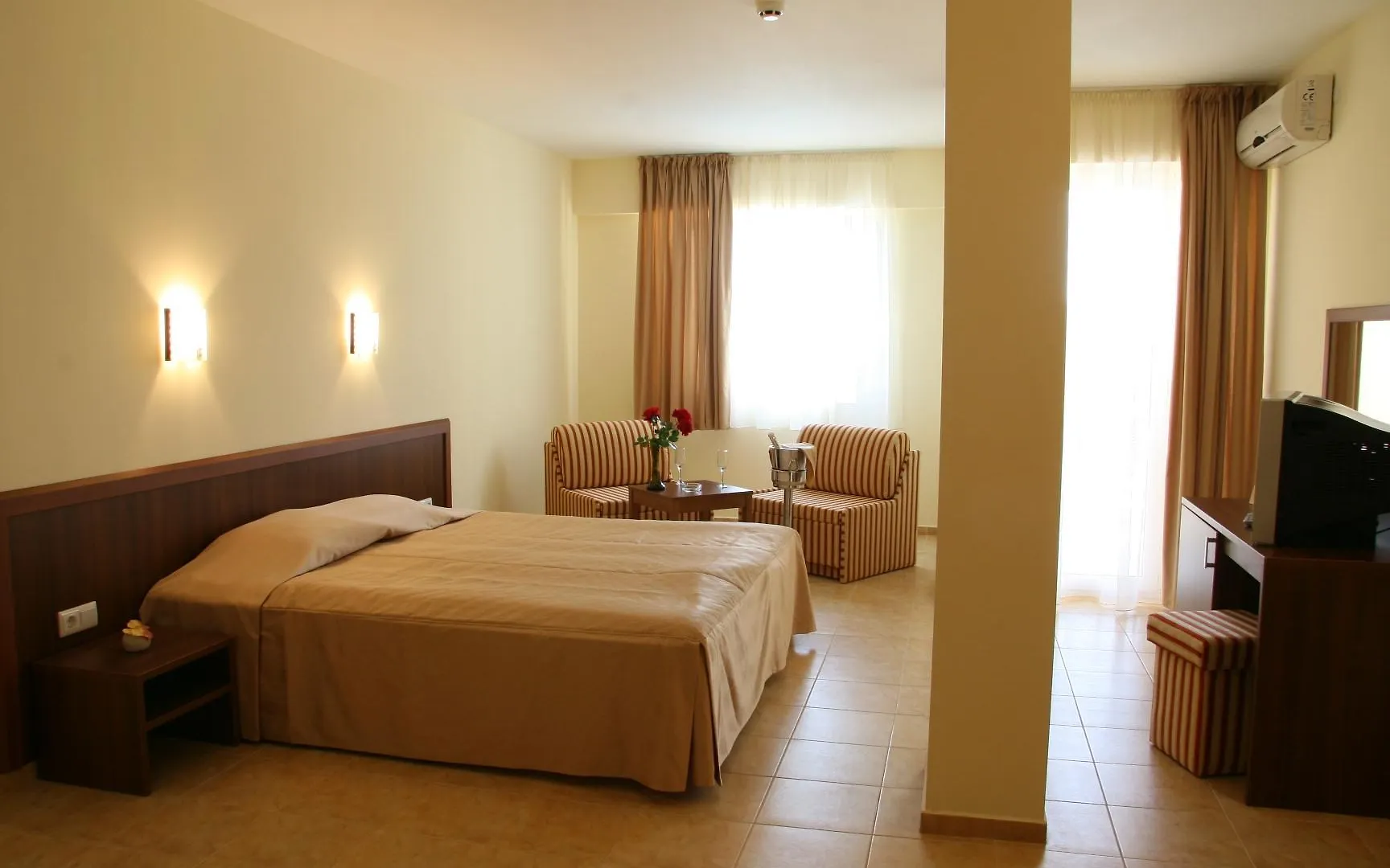 Joya Park Complex Apartman Aranyhomok